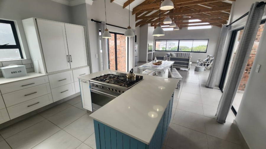 5 Bedroom Property for Sale in Tergniet Western Cape